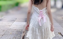 未满十八岁禁止关注人人小站